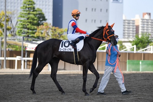 ローズティアラ号